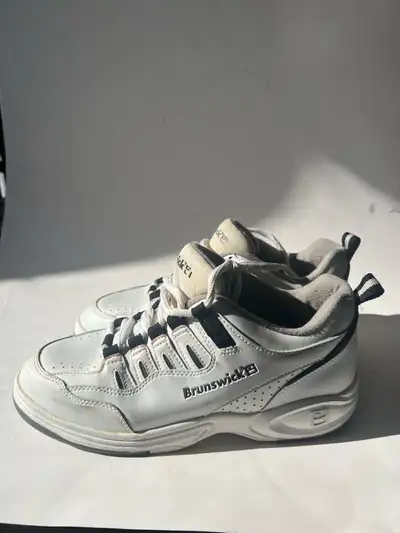 Brunswick Bowling Shoes Phantom Mens size 8 White, View more