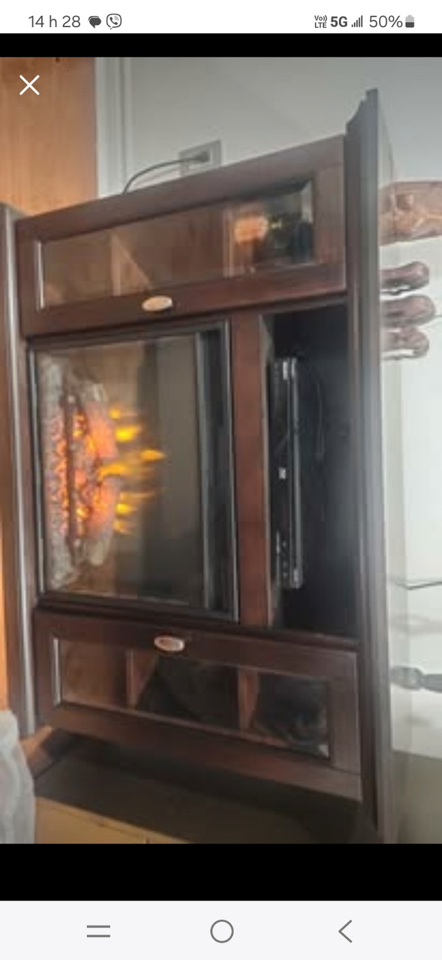 Tv Stand with fireplace  / Meuble télé avec cheminée / Chauffage dans Foyers & bois de Chauffage  à Ville de Montréal