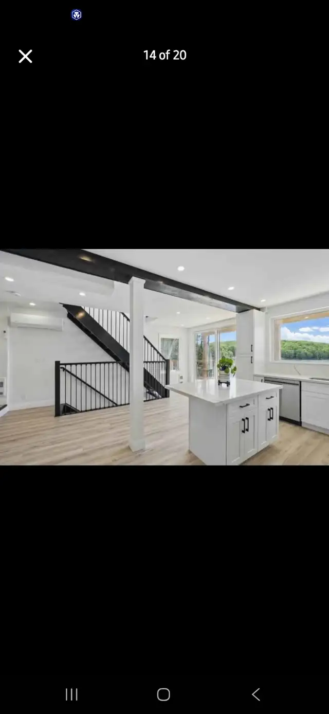 4 SEASON WATERFRONT COTTAGE FOR SALE $949,000 in Houses for Sale in Muskoka - Image 9