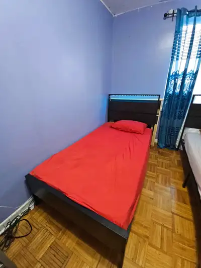 Sharing room space available (1st August 2025) for 1 girl.