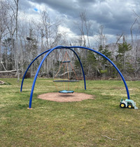 Sky dome arched swing stand
