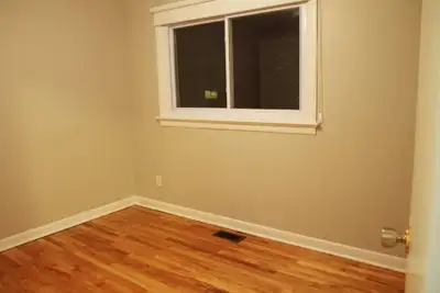 Room to Rent Near La Cite