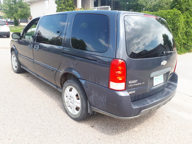 2009 Chevrolet Uplander in Cars & Trucks in Saskatoon - Image 2