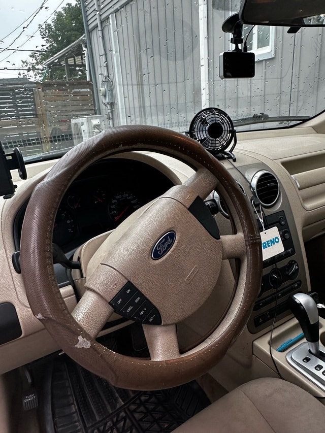 Ford freestyle 2005 — photo 3