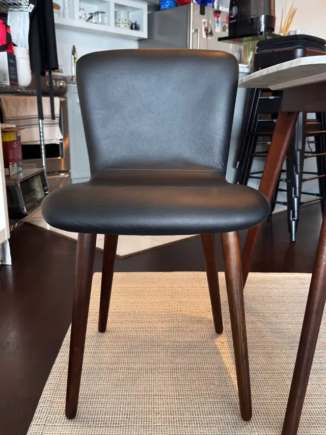 Sede Leather Dining Chairs - Walnut and Black in Chairs & Recliners in City of Toronto - Image 7
