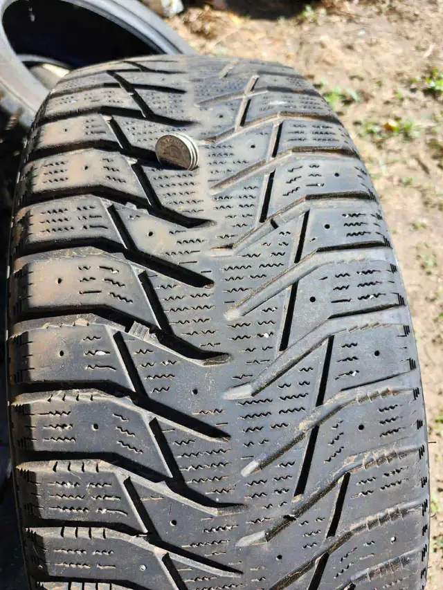 Winter tires - 215/55R17 in Tires & Rims in Grand Bend - Image 5