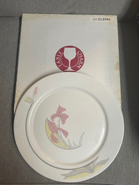 Vintage dinner China. China Made In France, Diana By Arcop