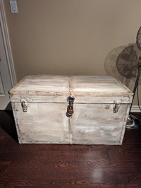 Vintage Antique steamer trunk 