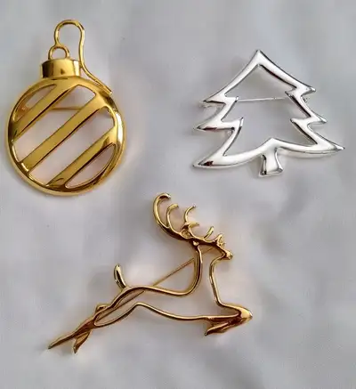 Vintage Christmas Pins - Assorted Styles, View more