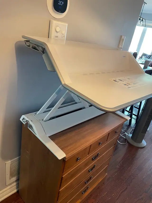 Fellowes Lotus Sit‑Stand Workstation - White in Desks in Ottawa - Image 7