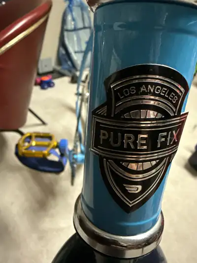 Selling a super clean 53cm custom Los Angeles PURE FIX with a flip flop hub on the rear wheel. The r...