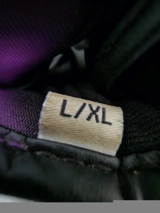 Everlast MMA Gloves in Exercise Equipment in London - Image 4