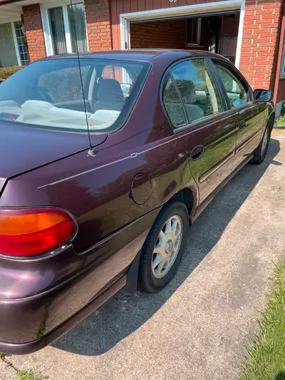 Selling as is 1999 chev Malibu power steering, power brakes, AC , power drivers seat 3.1 L V6 runs g...