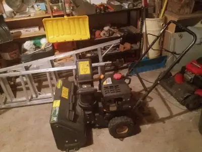 Simplicity 24" Snowblower, View more