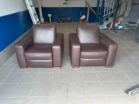2 Italian leather recliners