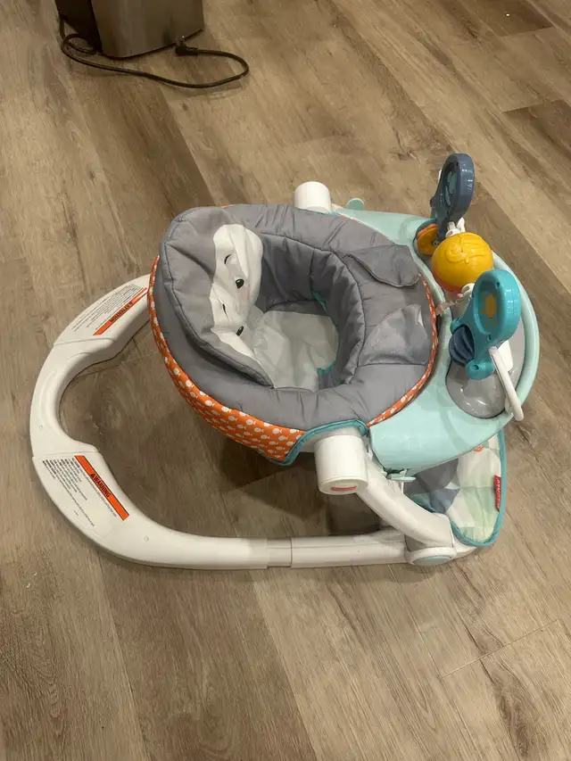 Penguin Baby Activity Seat in Playpens, Swings & Saucers in City of Toronto - Image 5