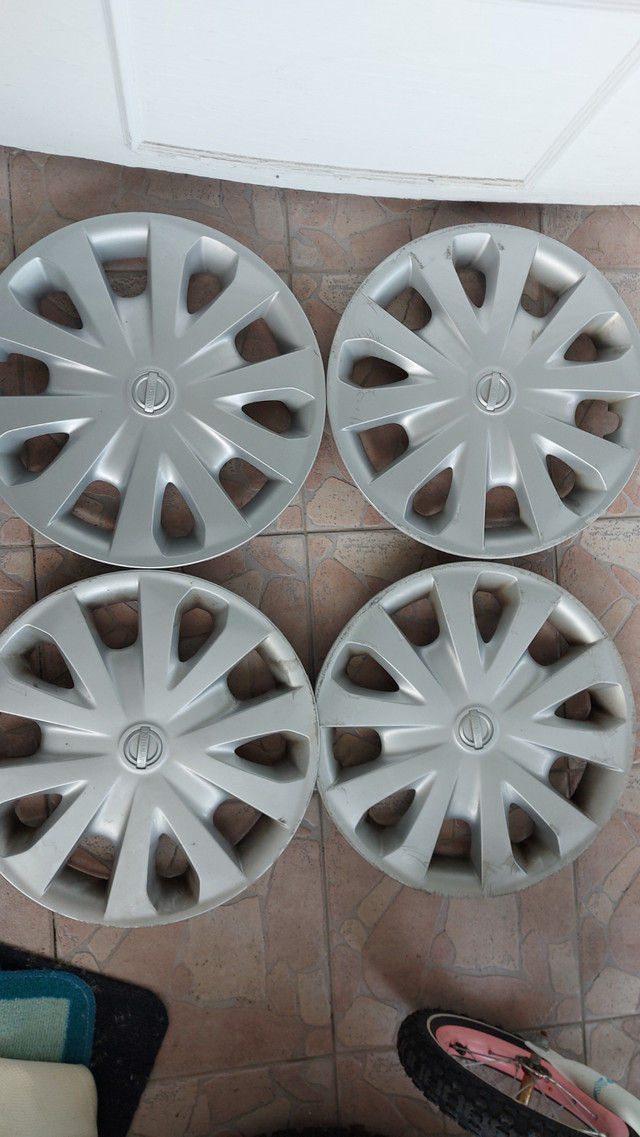 Nissan Hubcap - 15"  4 Lug. in Auto Body Parts in City of Toronto