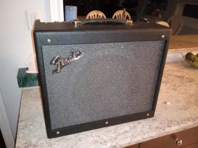 Fender Mustang GTX Amplifier, View more