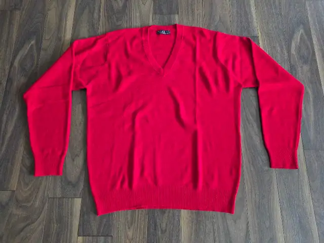 Men's XL Sweater in Men's in Edmonton - Image 2