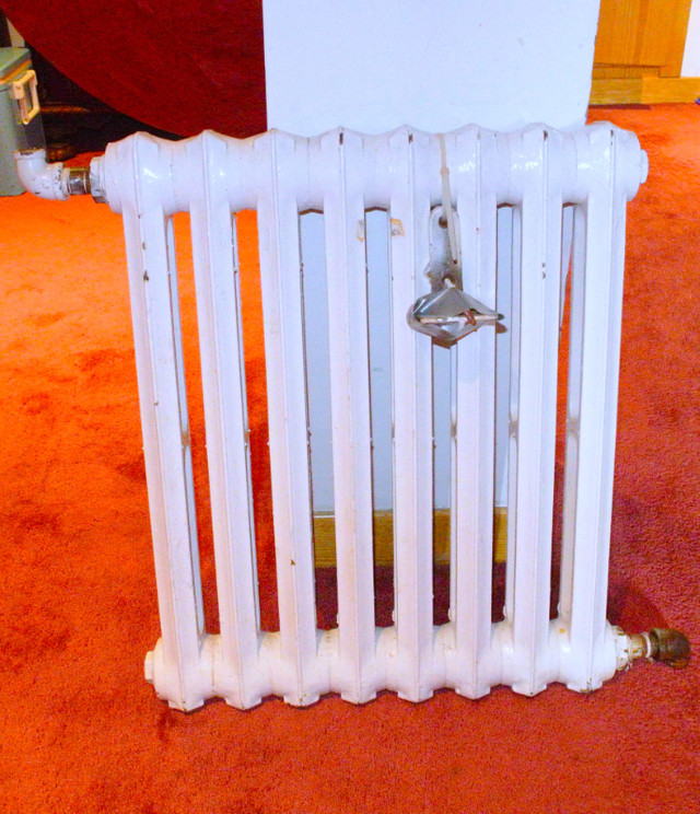 RADIATORS in Heating, Cooling & Air in City of Montréal