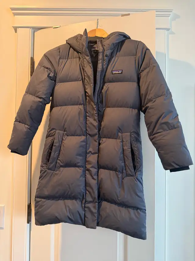 PATAGONIA Kids’ Down Sweater Parka in Kids & Youth in Calgary - Image 2