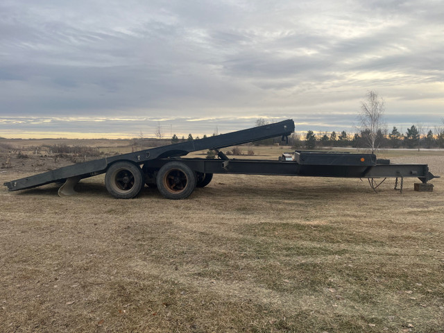 2007 28ft Utility Tilt Trailer Tandem Dually in Cargo & Utility Trailers in Prince Albert
