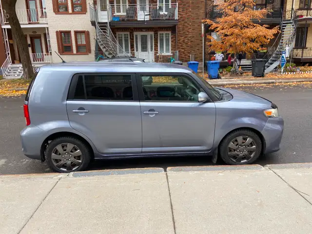 Toyota Scion xB 2012 (226,000 km)