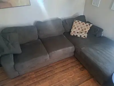 No rips, stains or holes. Great condition, just don't need anymore. 200 obo