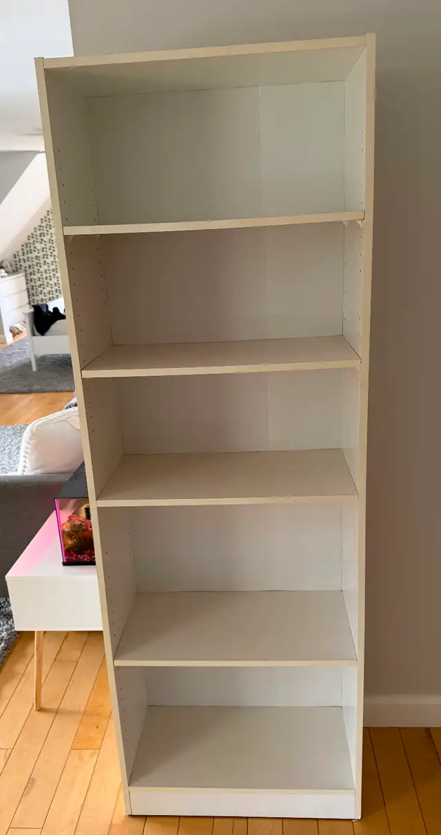 Book shelf for sale ➜ white in Bookcases & Shelving Units in Oshawa / Durham Region - Image 3