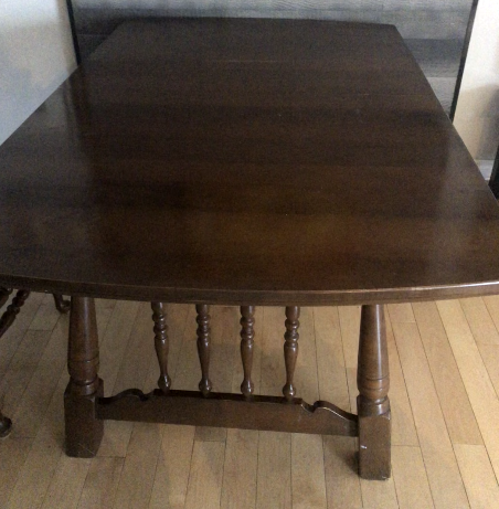 Wooden dining table with extensions in Dining Tables & Sets in Ottawa - Image 3