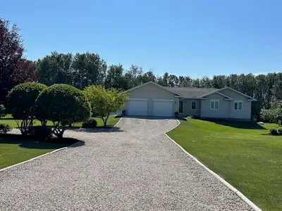 Welcome to a must-see property at 308 Ralls Island Drive—an exceptionally maintained bungalow nestle...