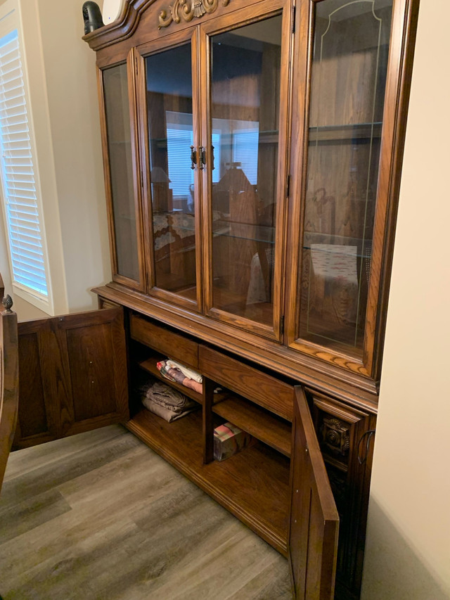 Buffet and Hutch in Hutches & Display Cabinets in Edmonton - Image 2