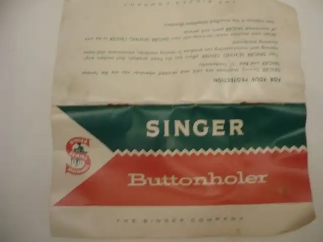 SINGER BUTTONHOLER -Vintage in Hobbies & Crafts in Barrie - Image 5