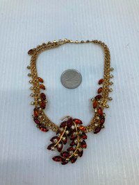 Collier vintage Juliana rouge pierres du Rhin vintage 1960