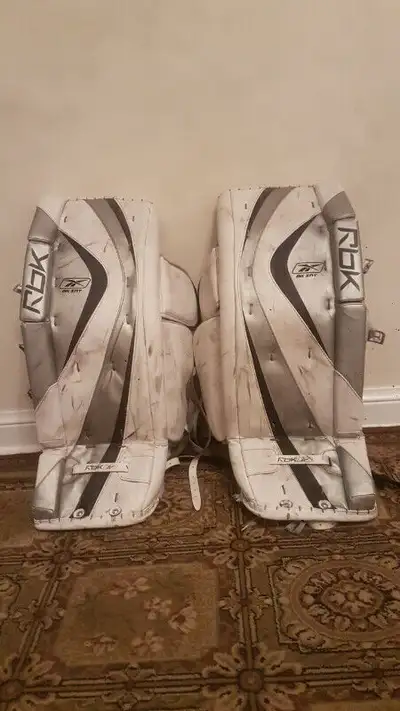Reebok RBK 8K Hockey Goalie pads 31" 79cm INT, View more
