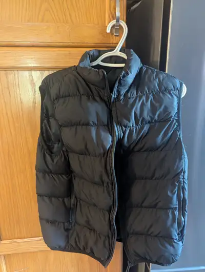 Men's puffer vest, View more