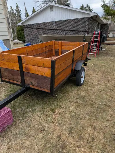 I'm selling a 4x8 utility trailer that is perfect for hauling your gear! It's ready to hook up and g...