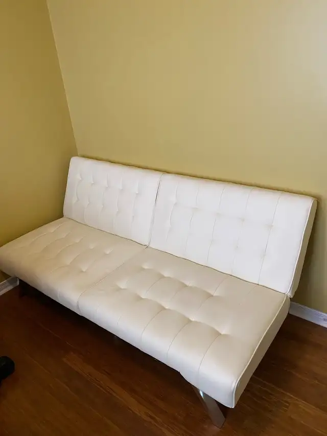 Futon couch bench in Couches & Futons in Kingston - Image 2