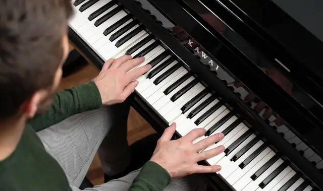 Piano Digital Kawai CA901 - Piano Vertu in Pianos & Keyboards in City of Montréal - Image 4