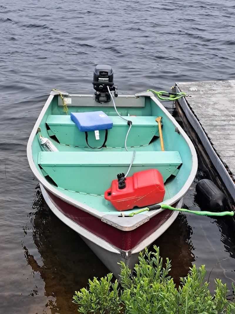 Boat motor and trailer Powerboats & Motorboats Sudbury Kijiji