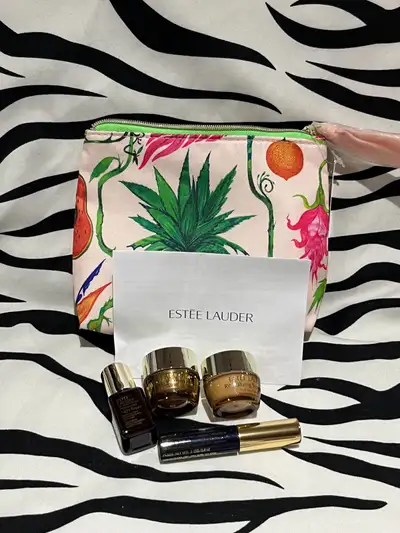 Comes with items shown in the photo. New See photos for more information. Pick up in person around K...