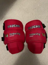 Vaughn v6 velocity goalie knee pads(used)