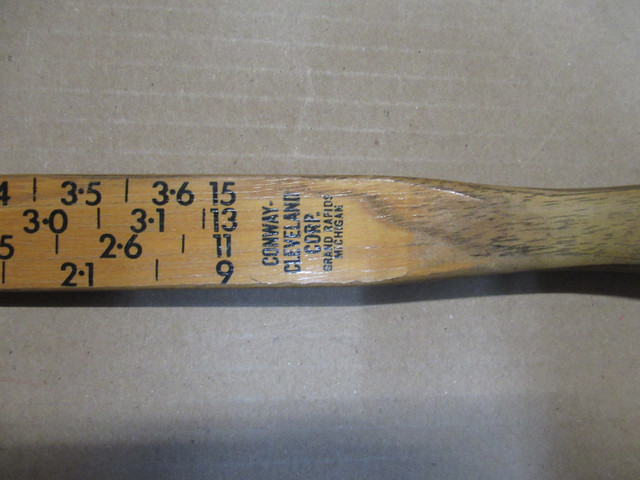 Règle à bois Conway-Cleveland est utilisée pour mesurer le bois dans Outils à main  à Ville de Québec - Image 2