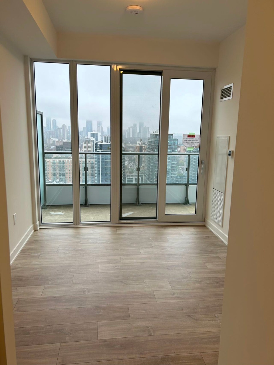 New Downtown Toronto Condo– Private Bedroom-All Utilities & 1Gbp 5
