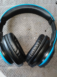 Wanted headphones Bluetooth$20-$60 high end only PLEASE & THANKS