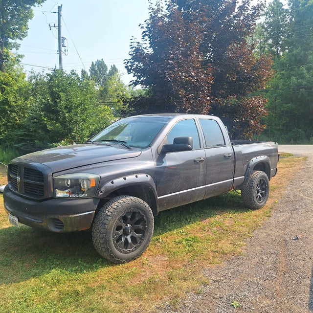 Dodge Ram 1500 4x4 in Cars & Trucks in Oshawa / Durham Region