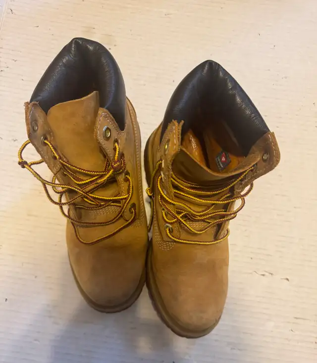 Timberland Boots in Men's Shoes in Mississauga / Peel Region - Image 2
