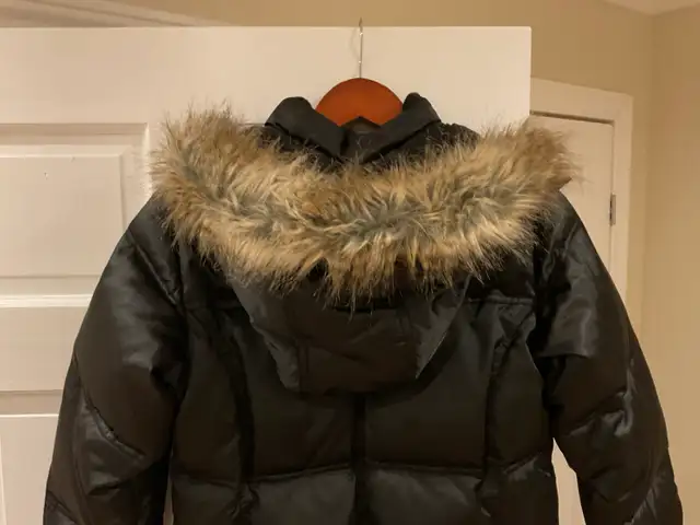 GAP KIDS WINTER LONG JACKET 14-16 YEARS  in Kids & Youth in Mississauga / Peel Region - Image 7