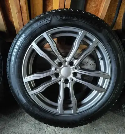 OEM BMW X5 winter tire package (hub-centric fitment for 2014–2018 models) - Bolt pattern: 5x120 - Ti...