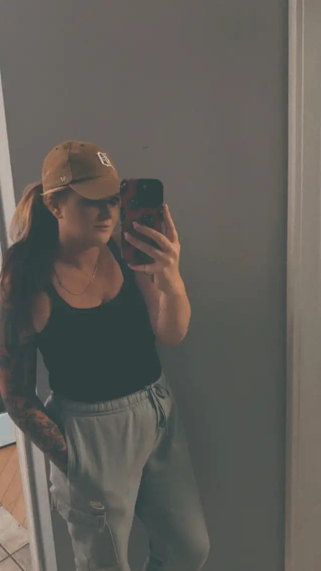 bored let’s chat541618417614213121